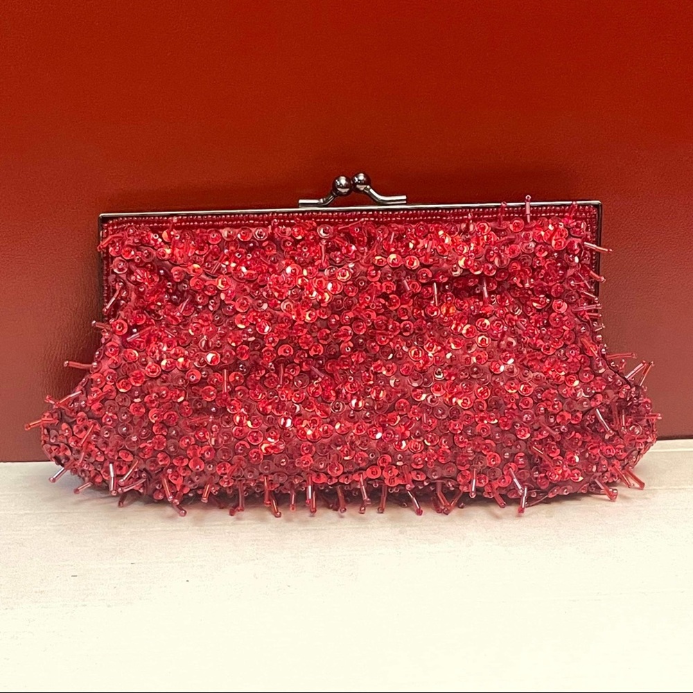 VINTAGE RED SEQUINED BEADED CLUTCH EVENING BAG LANCOME LIKE NEW